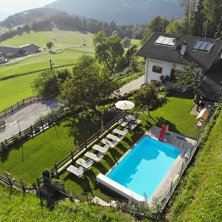 Alpenrose Lägenhet Meltina Exteriör bild