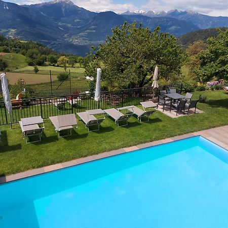 Alpenrose Lägenhet Meltina Exteriör bild